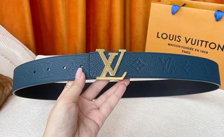 LV腰带.jpg LV腰带.jpg